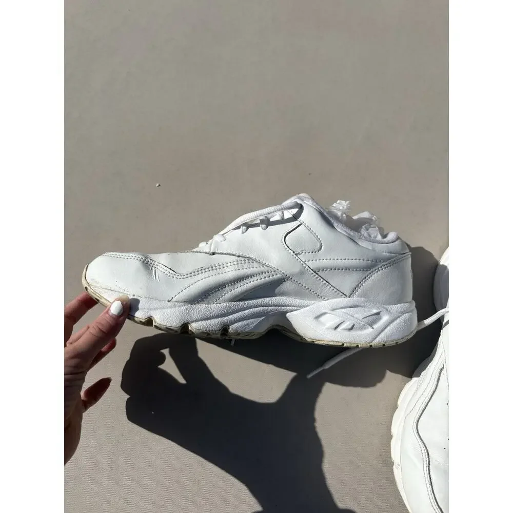 Y2K Reebok White Leather Sneakers Men’s Size 8.5/ Women’s Size 10